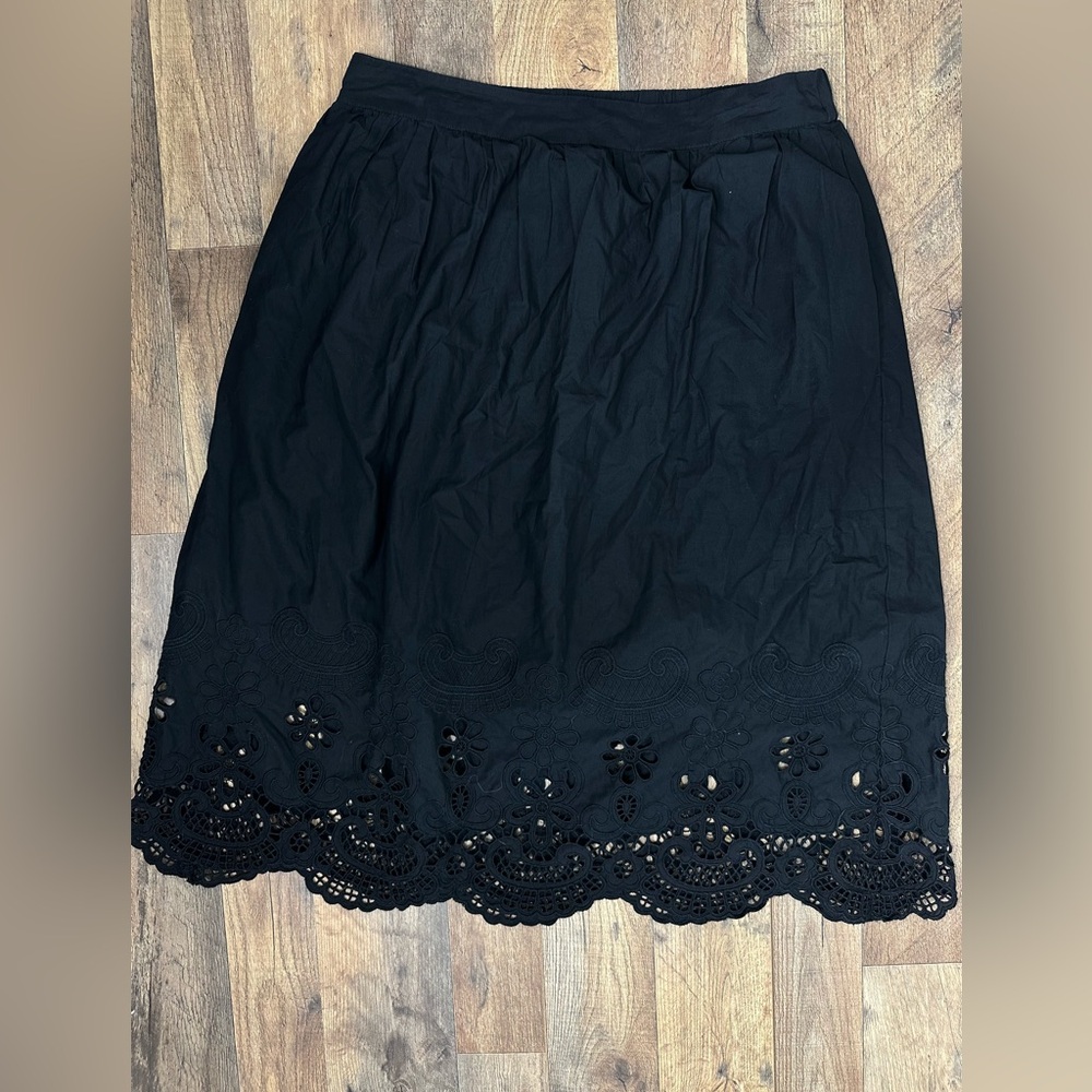 NWT Talbots Black 10P Petite Skirt embroidered Hem and Pockets Poplin